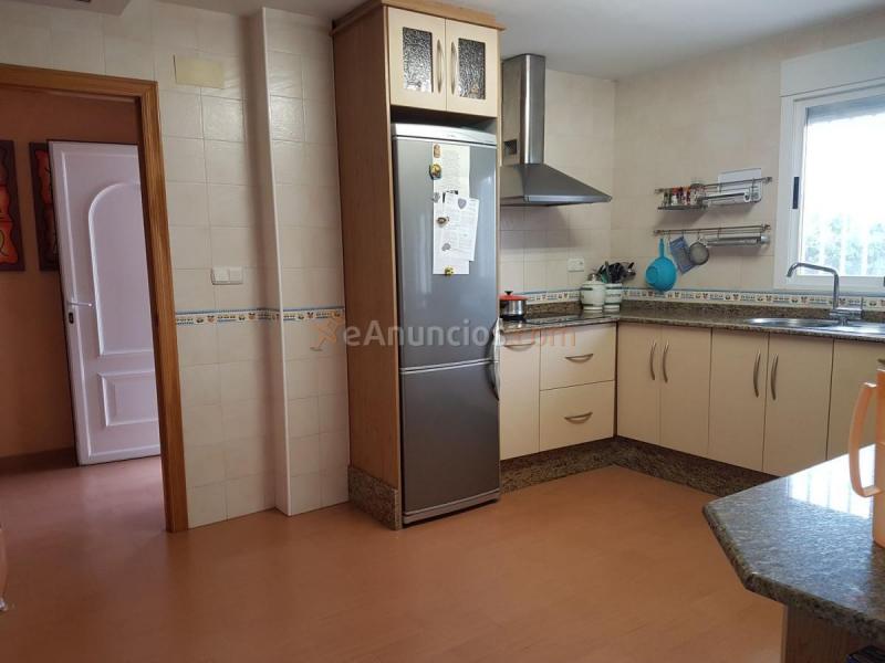 Adosado en venta en  BAYA BAJA POLIGONO 2, Elche Ciudad, Elche  Elx