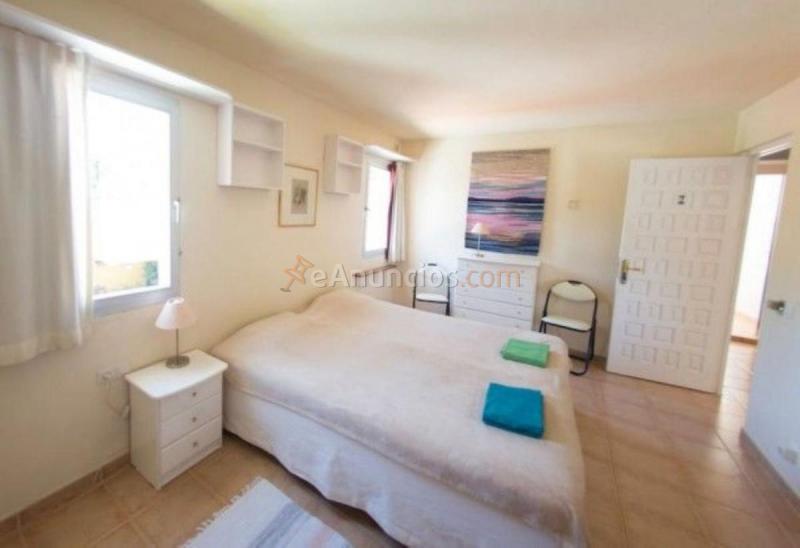 Adosado en venta en  PUERTO BANÚS, Nueva Andalucía, Marbella