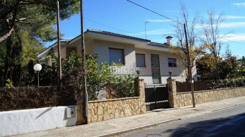 Adosado en venta en  Blasco Ibañez, Rocafort