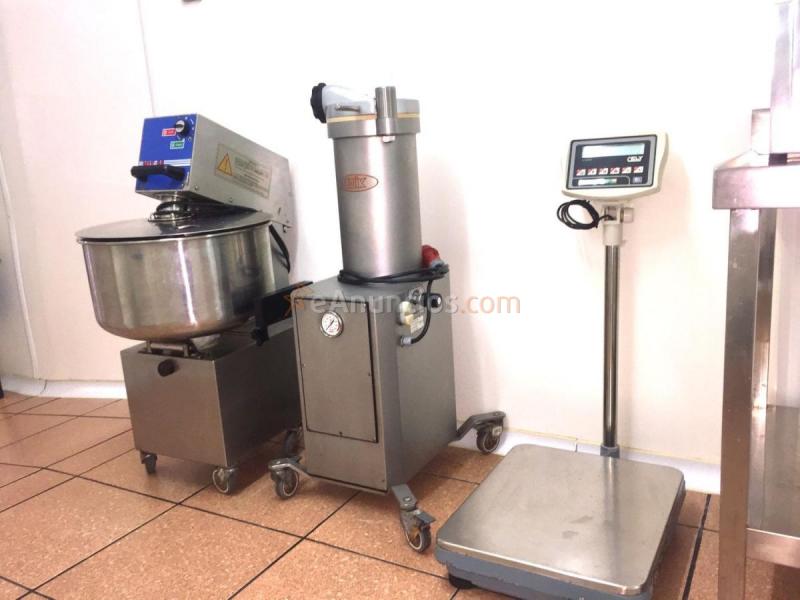 Local Comercial en venta en  Ribagorza, El Llano, Gijón