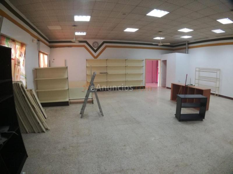 Local Comercial en venta en  Olivares