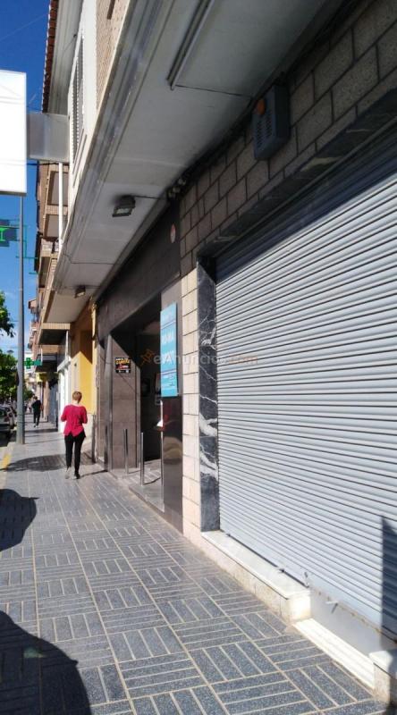 Local Comercial en alquiler en  Núcleo Urbano, La Pobla de Vallbona