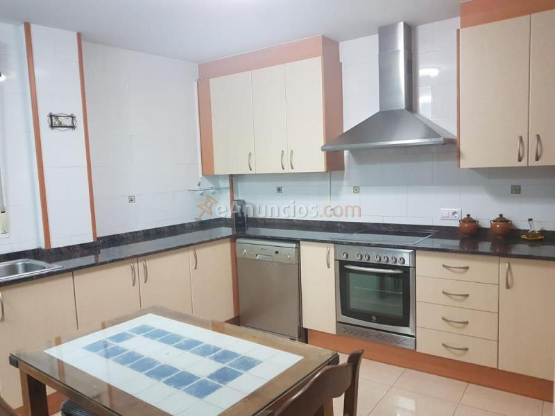 Casa en venta en  Núcleo Urbano, La Pobla de Vallbona