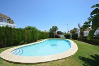 Casa en venta en  monte biarritz, Benamara-Atalaya, Estepona