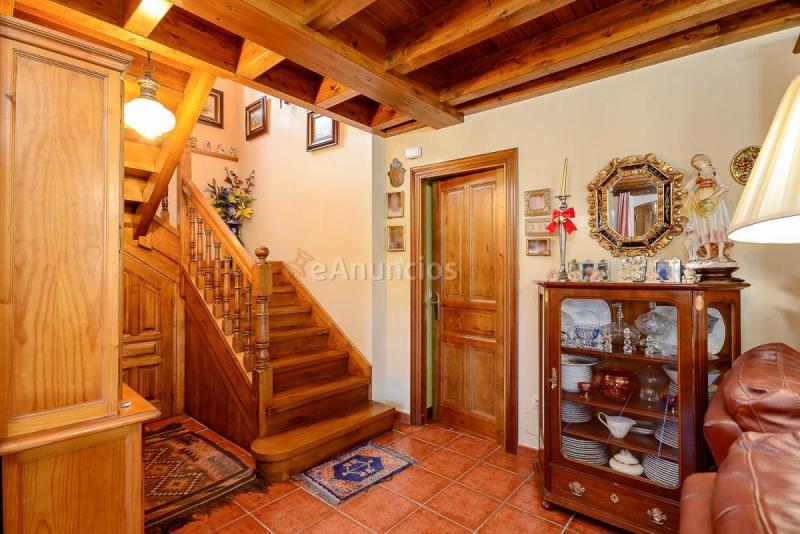 Adosado en venta en  Parres