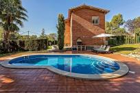 Adosado en venta en  Corbera de Llobregat