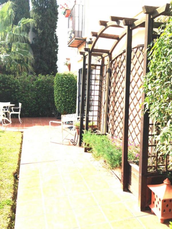 Casa en venta en  Nueva Andalucía, Marbella