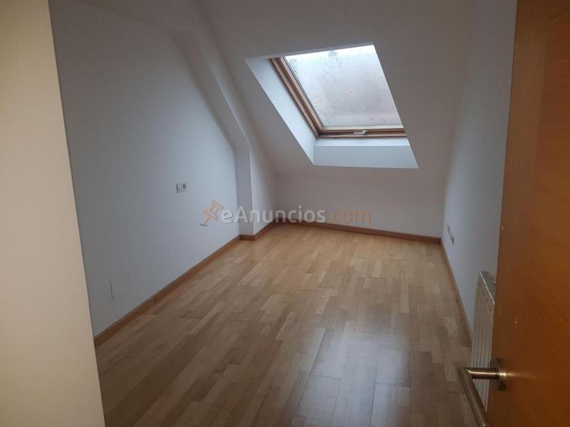 Atico en venta en  ROSALIA DE CASTRO, O Milladoiro, Ames