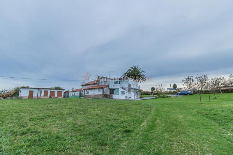 Adosado en venta en  Quintes - Arroes, Villaviciosa