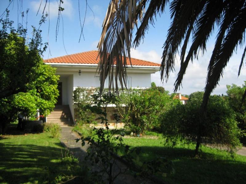 Adosado en venta en  Oleiros, Oleiros