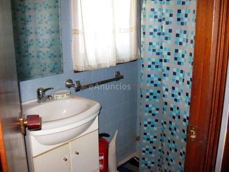 Adosado en venta en  Oleiros, Oleiros