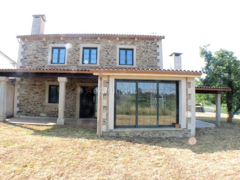 Adosado en venta en  Bergondo