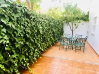 Apartamento en venta en  Urb. Marbella Real, Nagüeles-Milla de Oro, Marbella