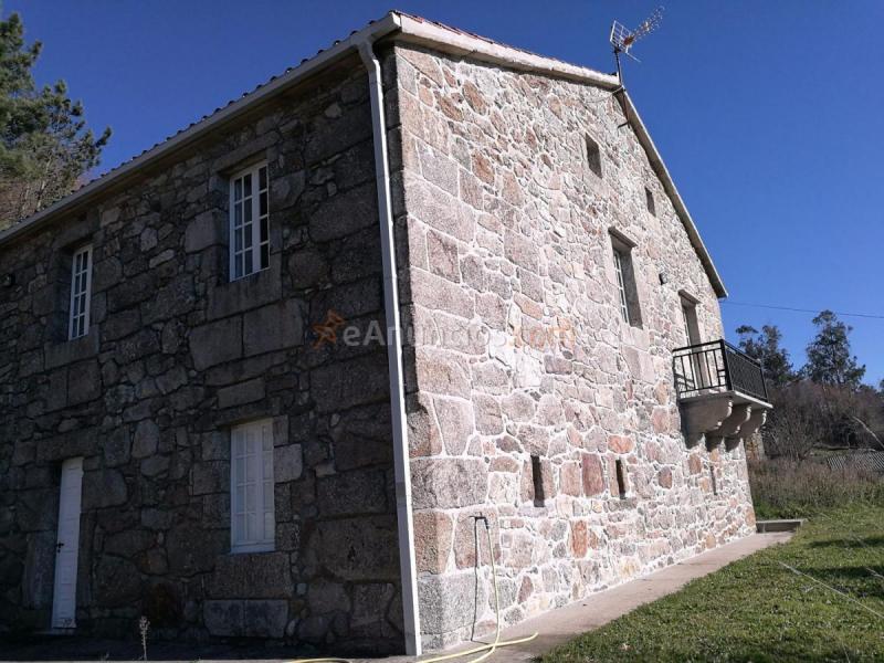 Casa Rural en venta en  Busto, A Baña