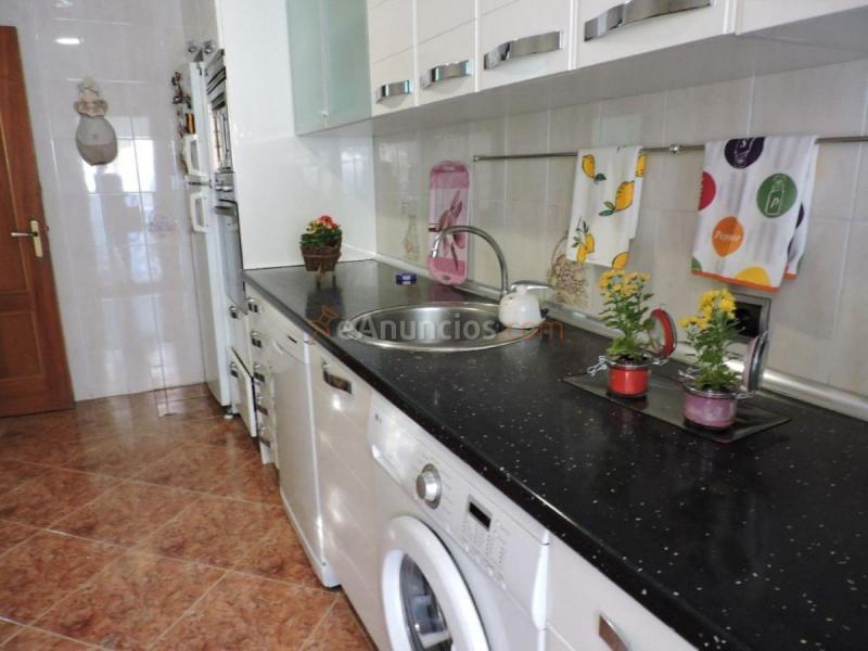 Adosado en venta en  Las Conejeras - Esparragal, Coslada