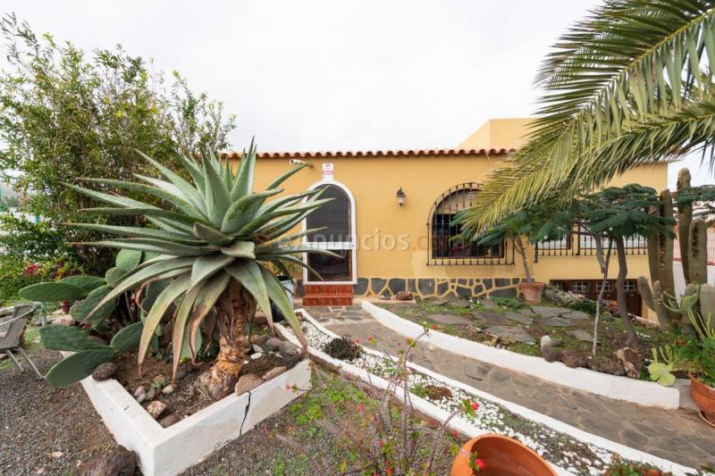 Adosado en venta en  tarragona, El Goro - Ojos de Garza, Telde