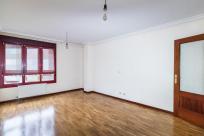 Apartamento en venta en  Corredoría-Huca-Teatinos, Oviedo
