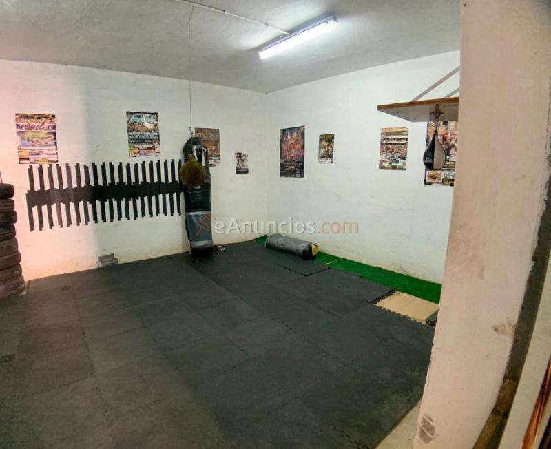 Local Comercial en venta en  Olivares