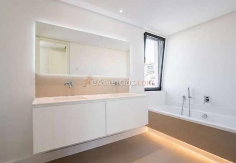 Adosado en venta en Calle Río Támesis, Marbella, Nueva Andalucía, Marbella