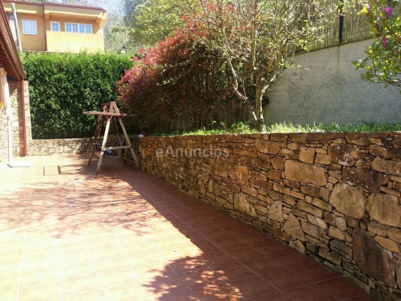 Adosado en venta en  Nós, Oleiros