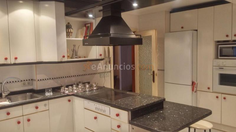 Apartamento en venta en Paseo de la Isla, San Pedro, Burgos