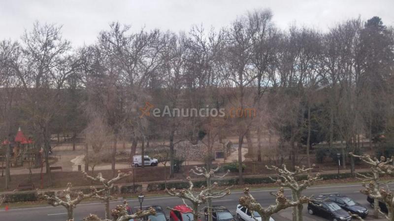 Apartamento en venta en Paseo de la Isla, San Pedro, Burgos