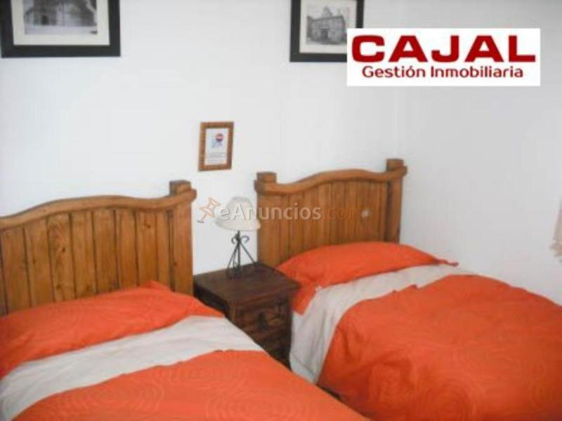 Adosado en venta en  Riaza