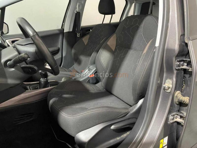 Peugeot 2008 1.6 BlueHDI 100cv Diésel Active 