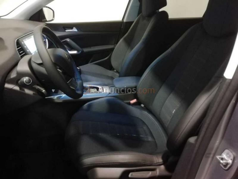 Peugeot 308 STYLE 1.2 PURETECH 130 