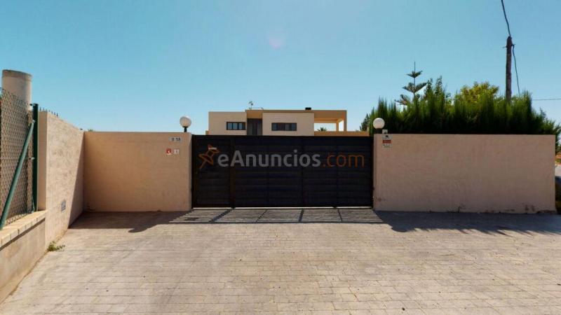 Casa-Chalet en Venta en Novelda Alicante