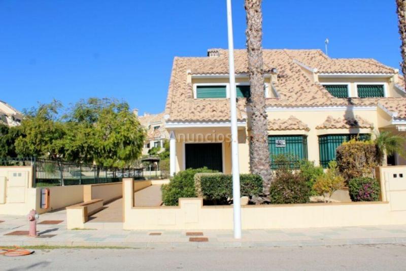 Casa-Chalet en Venta en Campoamor Alicante