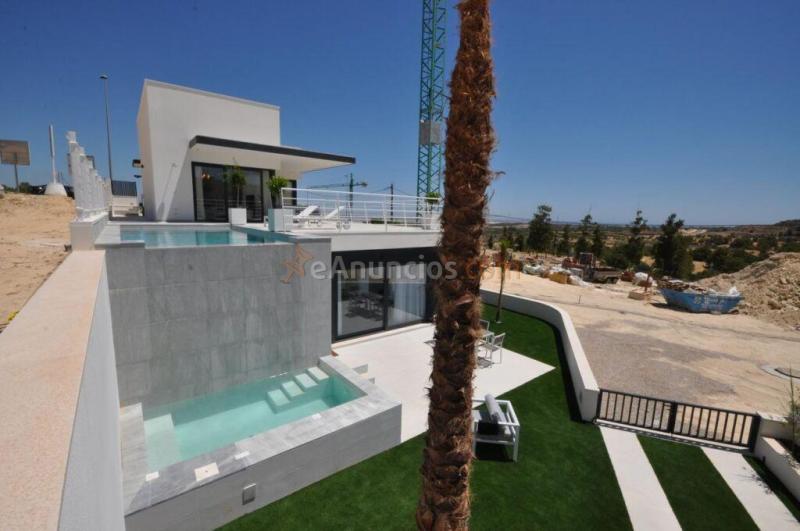 Casa-Chalet en Venta en San Miguel De Salinas Alicante