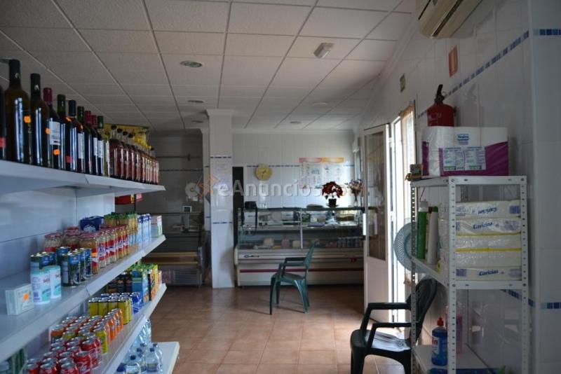 Local comercial en Venta en Pozo De Los Frailes Almería