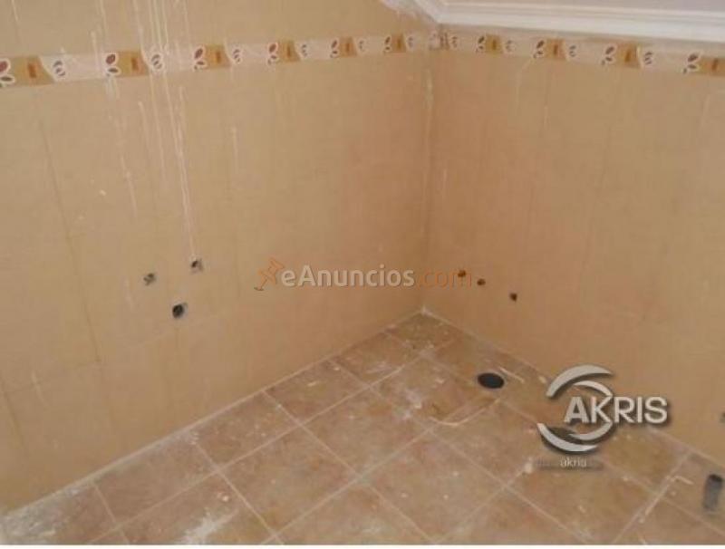 DÚPLEX PARA REFORMAR DE 3 DORMITORIOS EN TORRIJOS