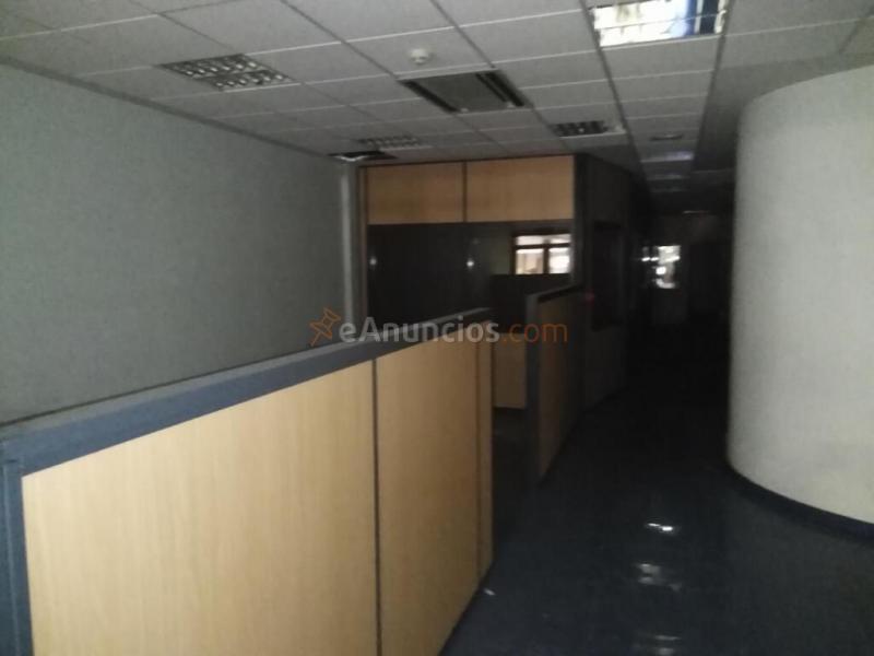 Local en venta en Toledo de 845 m2