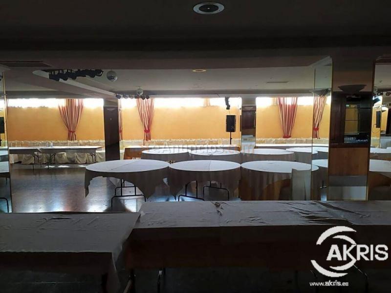 LOCAL MUY LUMINOSO APTO PARA CUALQUIER TIPO DE ACTIVIDAD