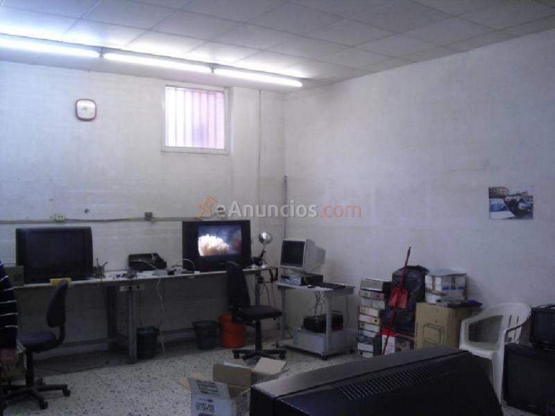 LOCAL COMERCIAL EN VENTA ZONA CTRA SANTPEDOR DE MANRESA