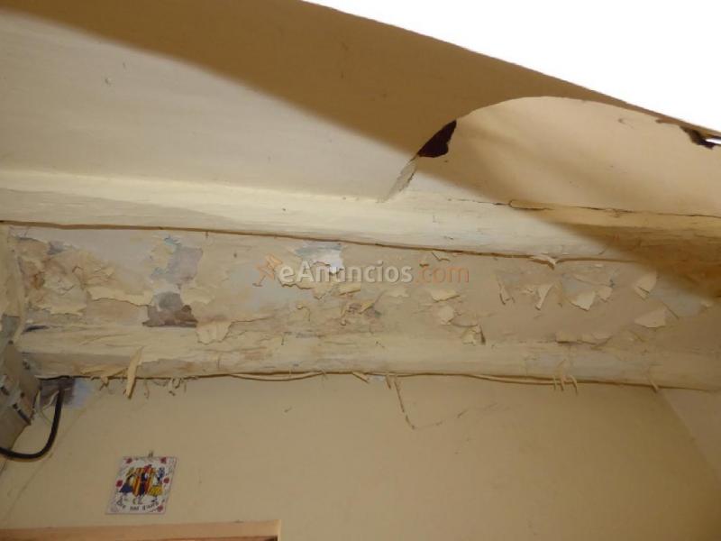 PISO PARA REFORMAR EN ZONA TRANQUILA DE SURIA A UN PASO DEL CENTRO EN VENTA