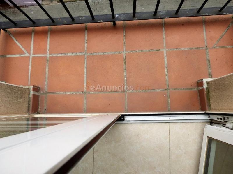 PISO EN VENTA EN ESCODINES DE MANRESA EN EDIFICIO REHABILITADO EN EL 2000