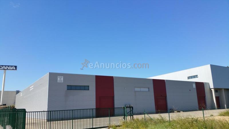 Nave industrial de Obra Nueva en Venta en Llers Girona
