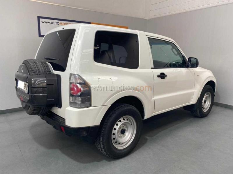 Mitsubishi Montero 3.2 DiD 160cv intense 