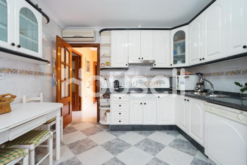 Chalet en venta de 424 m en Calle Lucano, 41400 Écija (Sevilla)