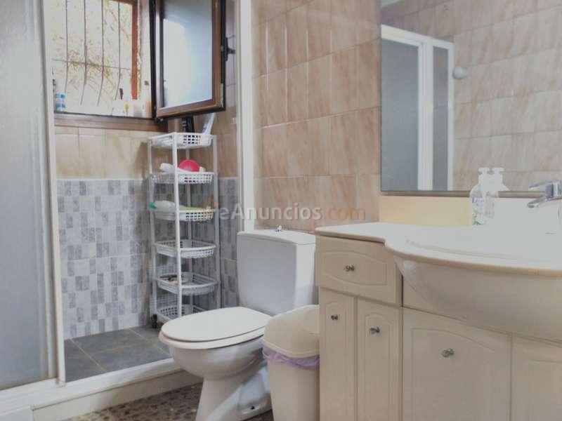 Chalet con piscina y vistas panorámicas