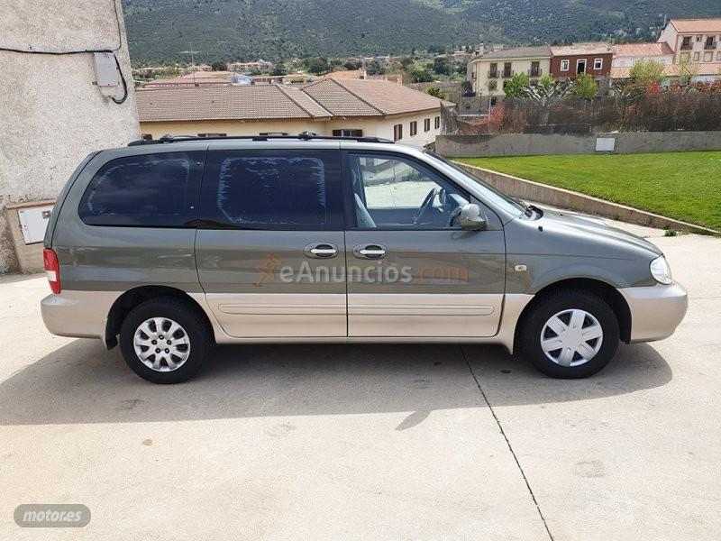 Kia Carnival 2.9 CDRi EX de 2014 con 178.590 Km por 3.900 EUR. en Madrid