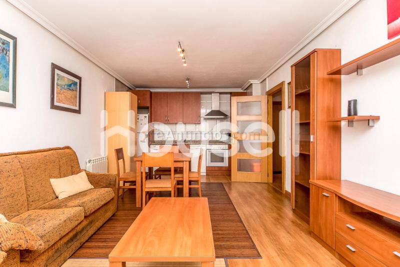 Piso en venta de 85m en Calle Altos del Duero, 24008 León
