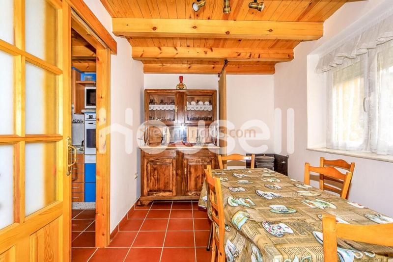 Chalet en venta de 129 m Calle Real Me, 24165 Gradefes (León)
