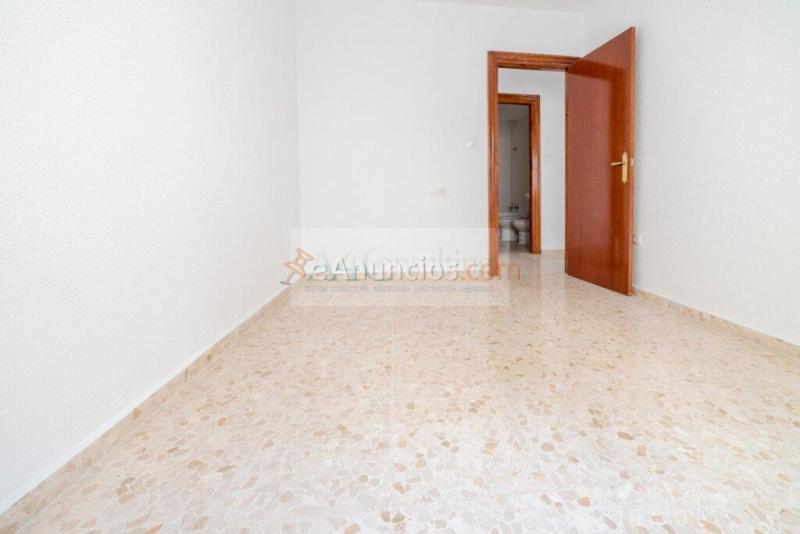 PISO MUY LUMINOSO CON TERRAZA DE 55 M2