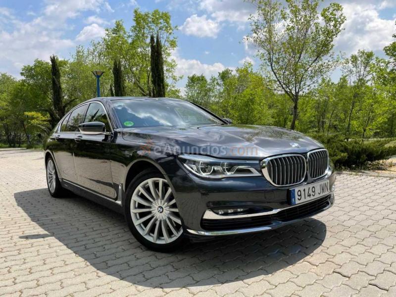BMW Serie 7 730D 265cv 8 vel. *IVA deducible* *2016* *73.000 km* *Nacional* *Libro de revisiones* 
