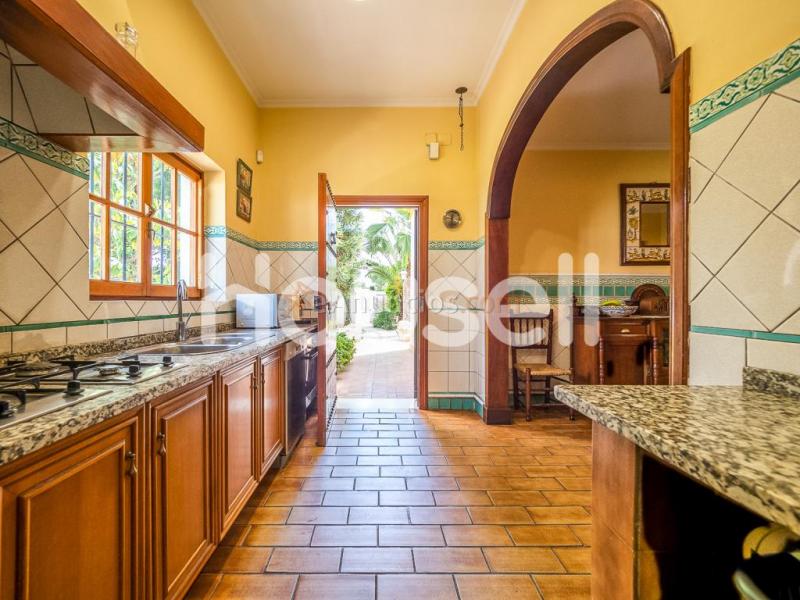 Casa en venta de 460 m en Avenida Alcaldesa María Regla Jiménez, 41807 Espartinas (Sevilla)