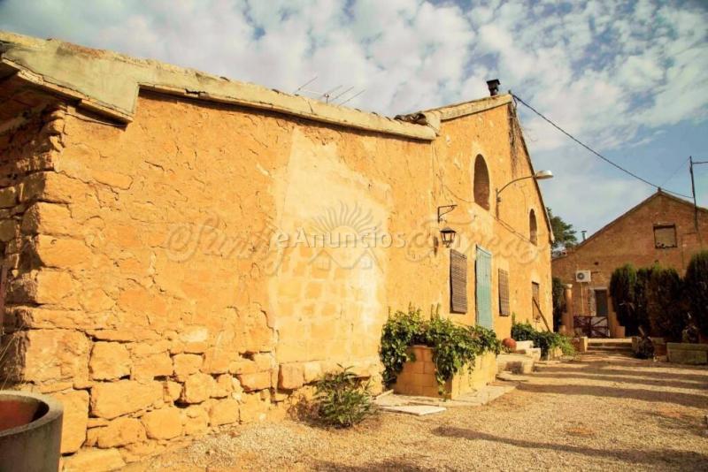 Casa de campo-Masía en Venta en Yecla Murcia